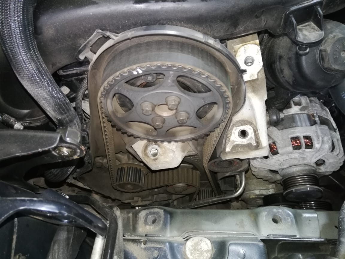 замена помпы volvo