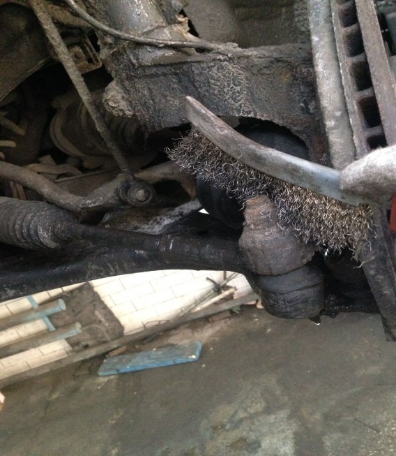 замена рулевого наконечника Volvo