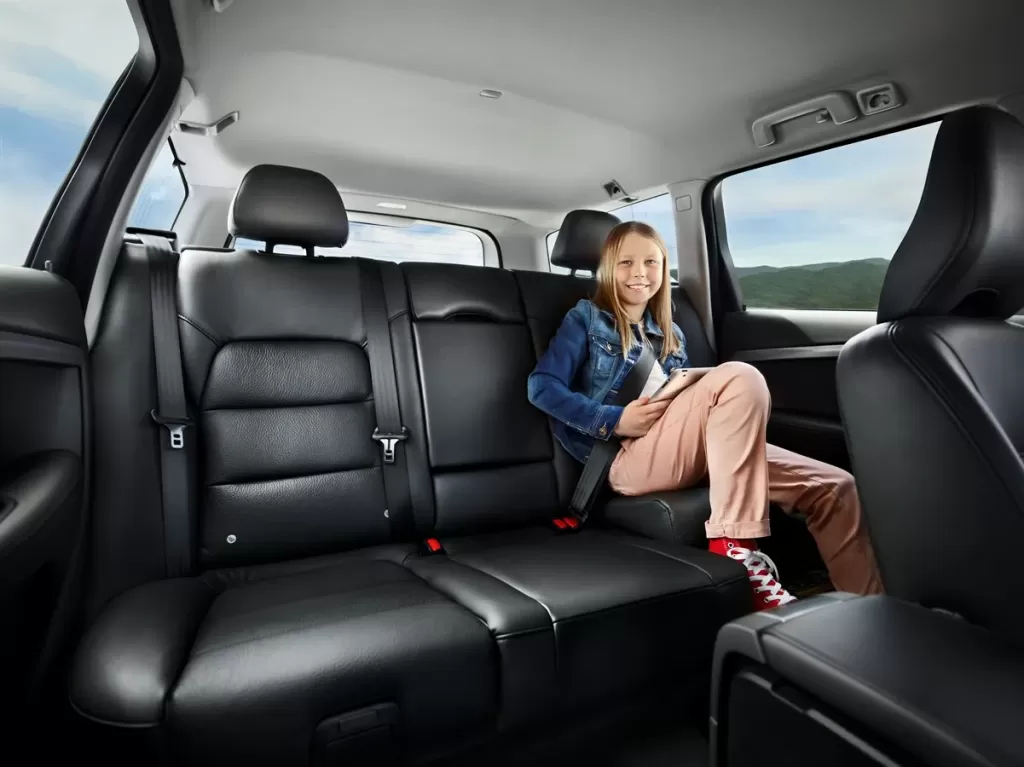 Шведский автопроизводитель Volvo одним из первых задумался о создании специальных автокресел, рассчитанных на рост, вес и телосложение маленьких детей