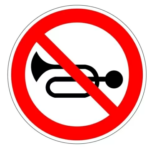 Дорожный знак Подача звукового сигнала запрещена